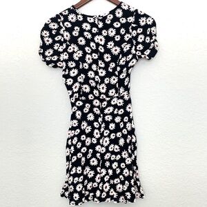 Topshop Petite Dress Black Daisy Size 0